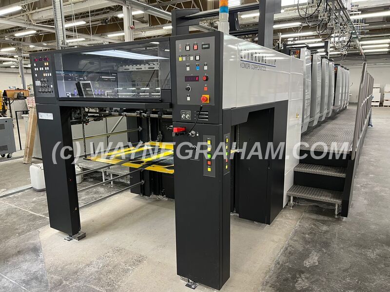 Image of used Komori GL 837P eight color printing press for sale - Year: 2017 - PQC-S, PQA-S In-Line Density Control, A-APC, KHS, Komorimatic Dampening System, Technotrans Refrigeration and Recirculation System, Ink Temperature Control, Sheet Size Preset, Automatic Blanket Wash, Automatic Ink Roller Wash, Automatic Impression Cylinder Wash, Perfects 4-4