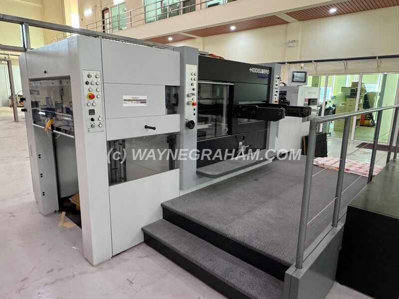 Image of a used Heidelberg Varimatrix 105CS Dic Cutting Machine For Sale - Year: 2015 - ONLY 5 Running Hours (YES....your eyes have not deceived you ...thats 5 hours) - Ref: 32140