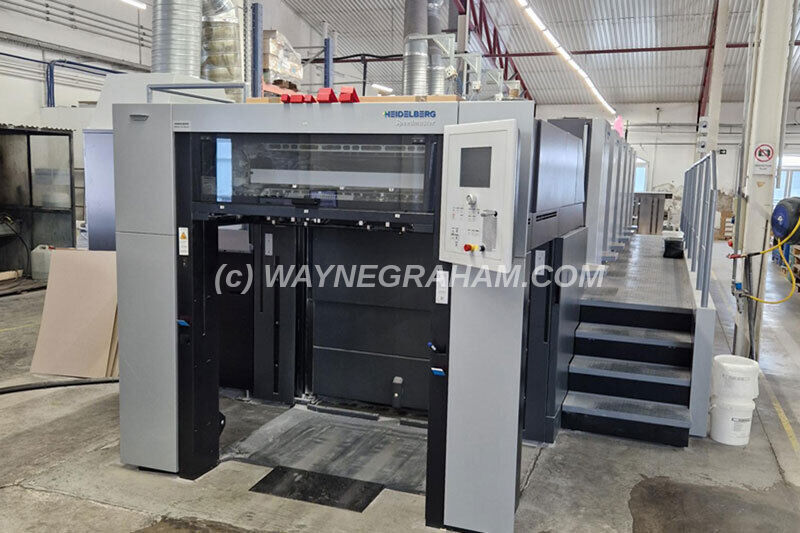 Image of a used Heidelberg CX 104-5+L Five Colour Printing Press For Sale - Year: 2024 - ONLY 10 Million Impressions - Equipped with: Wallscreen, Prinect Inpress Control, Intellistart, Alcolor Vario Dampening, Technotrans Refrigeration and Recirculation, Ink Temperature Control, Autoplate Pro, Preset Plus Feeder, Automatic Blanket Wash, Automatic Ink Roller Wash, Automatic Impression Cylinder Wash, Anilox Coating Unit, IR Dryer, Prints to 1mm