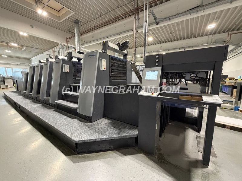 Image of a used Heidelberg XL 75-5-P+LX Five Colour Perfecting Printing Press with Coating Unit For Sale - Year: 2018 - Equipped with: F Format 60.5 x 75cm, Press Center, Inpress Control, Wallscreen, Alcolor Vario Dampening, Technotrans Refrigeration and Recirculation, Autoplate PRO, Preset Plus Feeder and Delivery, Automatic Blanket Wash, Automatic Ink Roller Wash, Automatic Impression Cylinder Wash, Coating Unit, IR Dryer, Extended Delivery, Dry Powder Spray Unit, Perfects 1-4 - Ref: 32239
